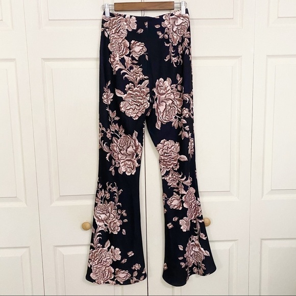 MinkPink Floral High Rise Flare Mesh Panel Pants - Picture 8 of 9